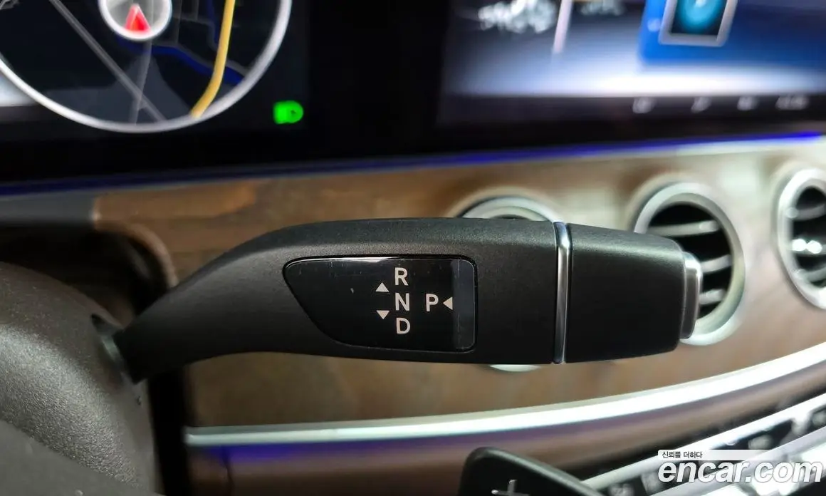 Mercedes-Benz E-Class 2020 2.0 автомат (гидро), фото 12