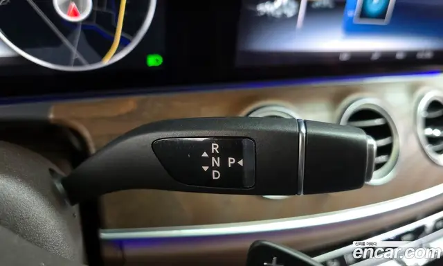 Mercedes-Benz E-Class 2020 2.0 автомат (гидро), миниатюра 12