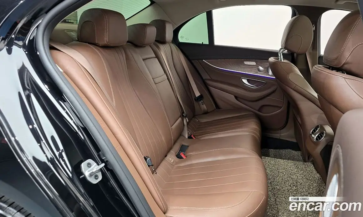 Mercedes-Benz E-Class 2020 2.0 автомат (гидро), фото 17