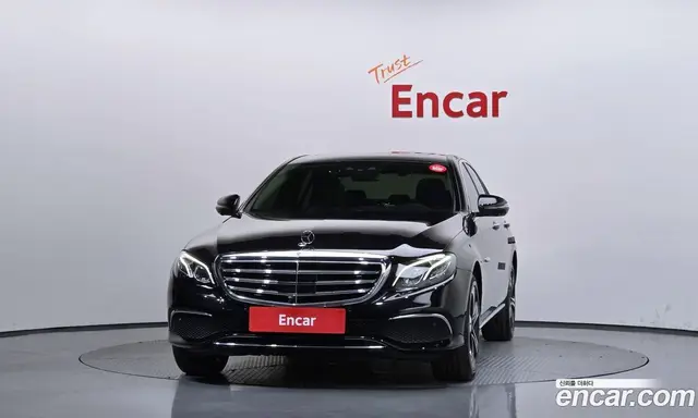 Mercedes-Benz E-Class 2020 2.0 автомат (гидро), миниатюра 3