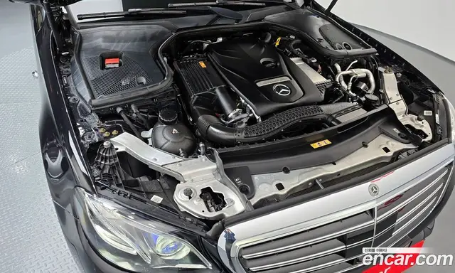 Mercedes-Benz E-Class 2020 2.0 автомат (гидро), миниатюра 6
