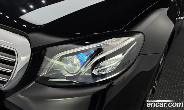 Mercedes-Benz E-Class 2020 2.0 автомат (гидро), миниатюра 8