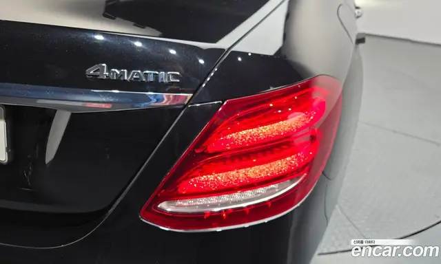 Mercedes-Benz E-Class 2020 2.0 автомат (гидро), миниатюра 9