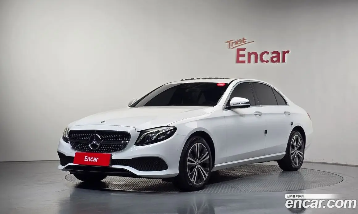 Mercedes-Benz E-Class 2020 1.9 автомат (гидро), фото 1 Mercedes-Benz E-Class 2020 1.9 автомат (гидро), фото 1