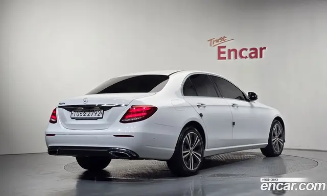 Mercedes-Benz E-Class 2020 1.9 автомат (гидро), миниатюра 2 Mercedes-Benz E-Class 2020 1.9 автомат (гидро), миниатюра 2