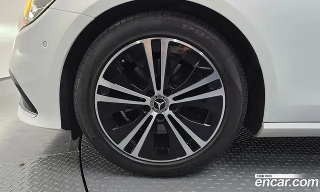 Mercedes-Benz E-Class 2021 2.0 автомат (гидро), миниатюра 4 Mercedes-Benz E-Class 2021 2.0 автомат (гидро), миниатюра 4