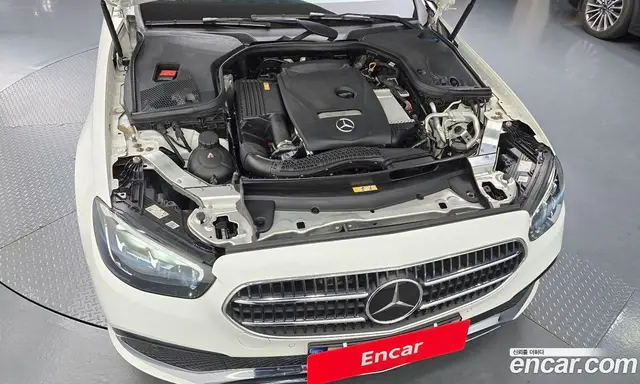 Mercedes-Benz E-Class 2021 2.0 автомат (гидро), миниатюра 5 Mercedes-Benz E-Class 2021 2.0 автомат (гидро), миниатюра 5