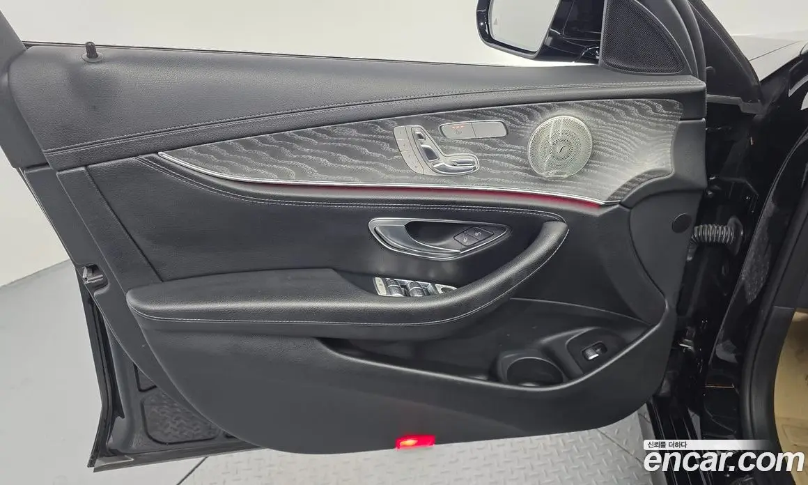 Mercedes-Benz E-Class 2021 2.0 автомат (гидро), фото 14