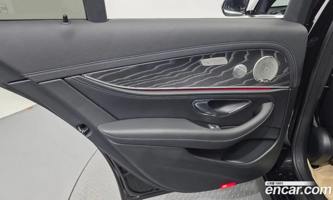 Mercedes-Benz E-Class 2021 2.0 автомат (гидро), фото 15
