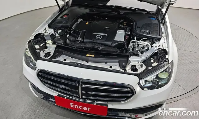 Mercedes-Benz E-Class 2022 2.0 автомат (гидро), миниатюра 6