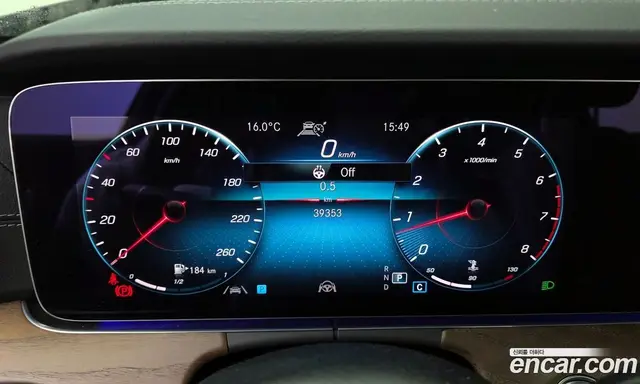 Mercedes-Benz E-Class 2022 2.0 автомат (гидро), миниатюра 8