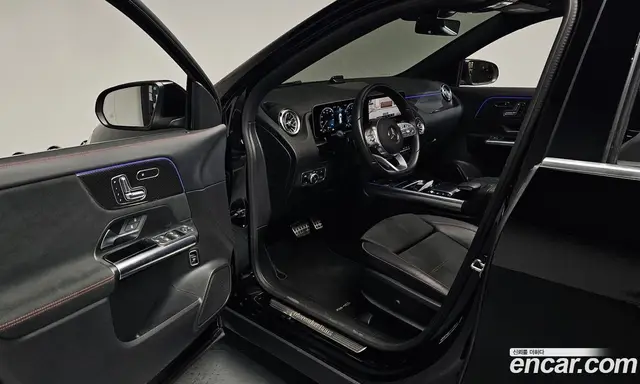 Mercedes-Benz GLA-Class 2020 2.0 автомат (гидро), миниатюра 12