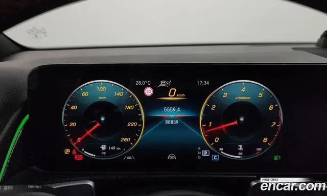 Mercedes-Benz GLB-Class 2022 2.0 автомат (гидро), миниатюра 11