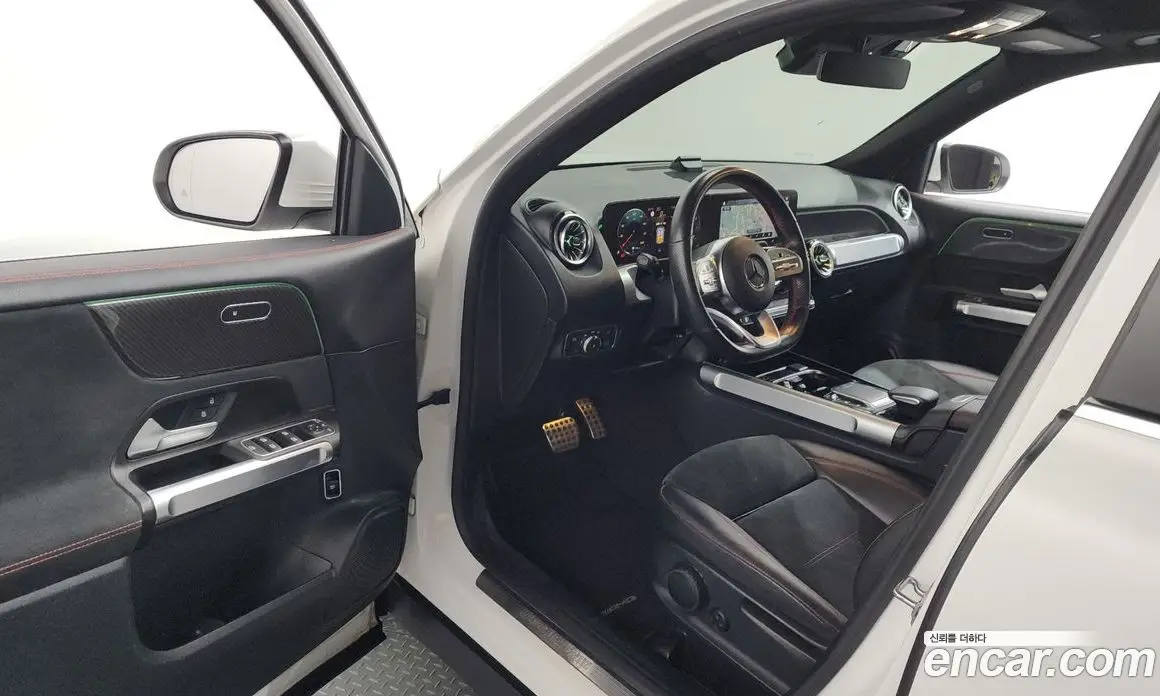 Mercedes-Benz GLB-Class 2022 2.0 автомат (гидро), фото 13
