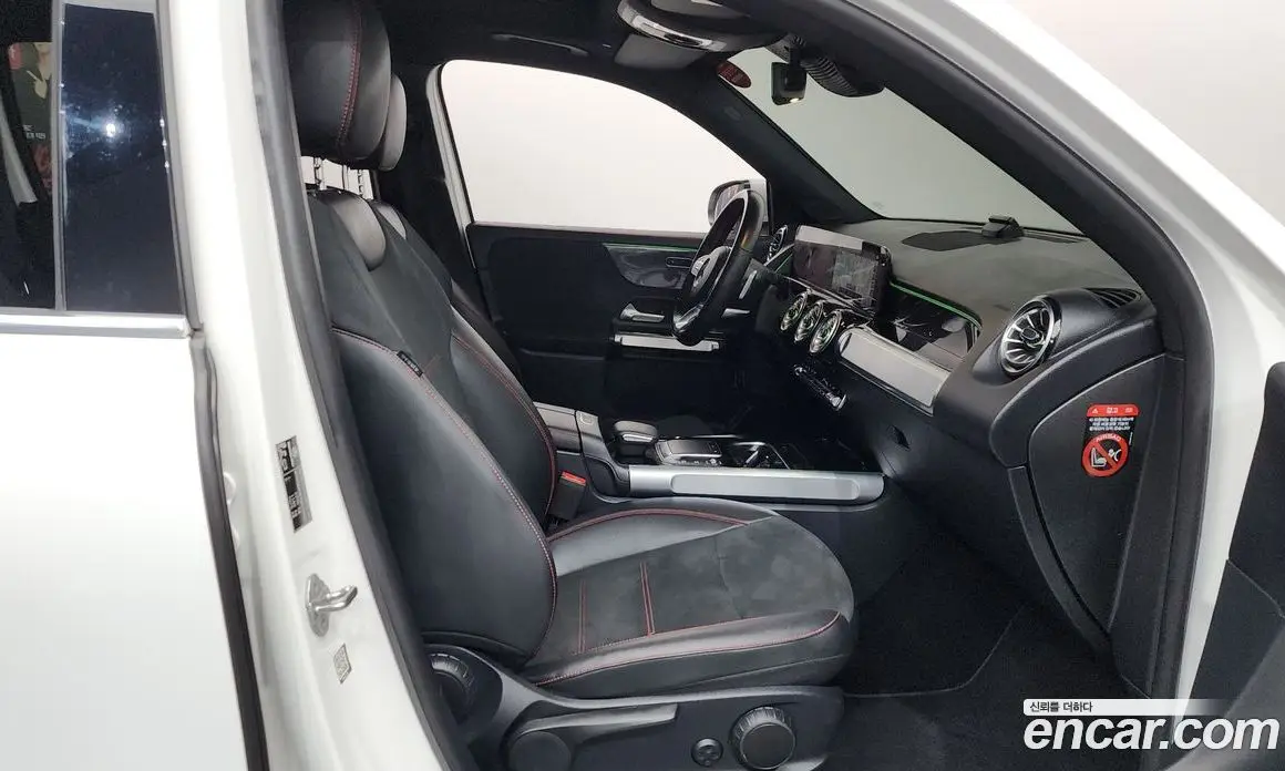 Mercedes-Benz GLB-Class 2022 2.0 автомат (гидро), фото 16