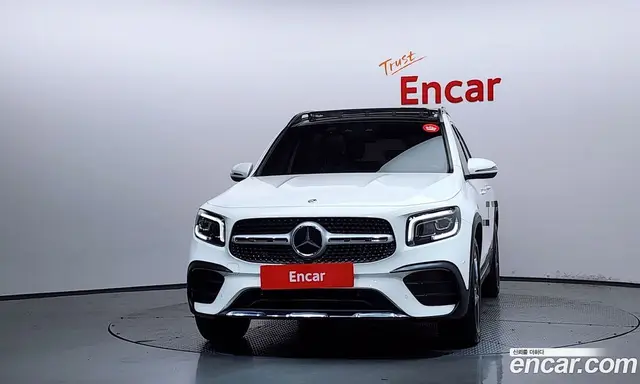 Mercedes-Benz GLB-Class 2022 2.0 автомат (гидро), миниатюра 3