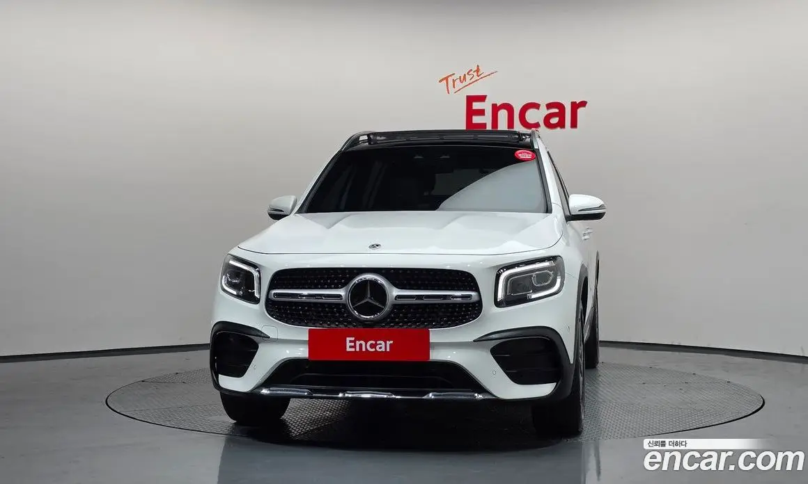Mercedes-Benz GLB-Class 2023 2.0 автомат (гидро), фото 3