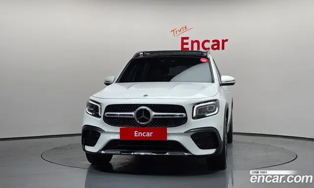 Mercedes-Benz GLB-Class 2023 2.0 автомат (гидро), миниатюра 3