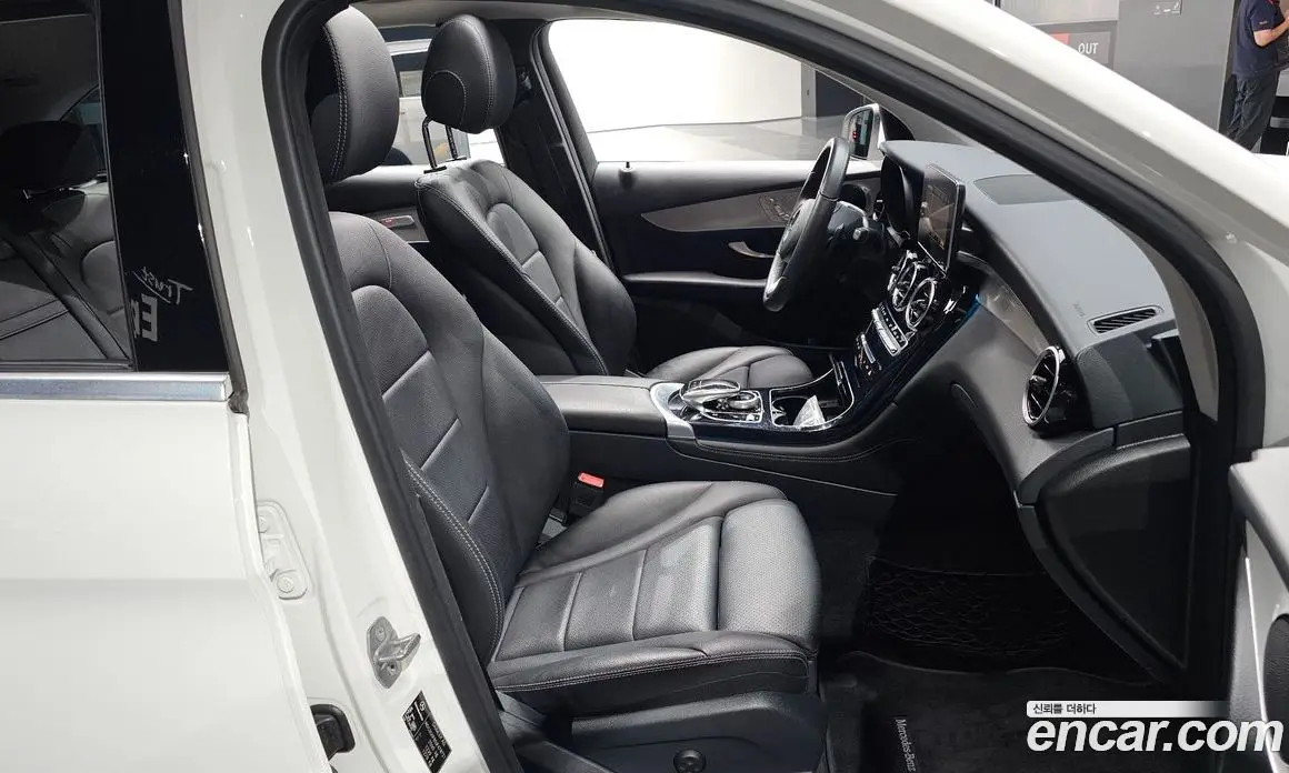 Mercedes-Benz GLC-Class 2018 2.1 автомат (гидро), фото 15 Mercedes-Benz GLC-Class 2018 2.1 автомат (гидро), фото 15