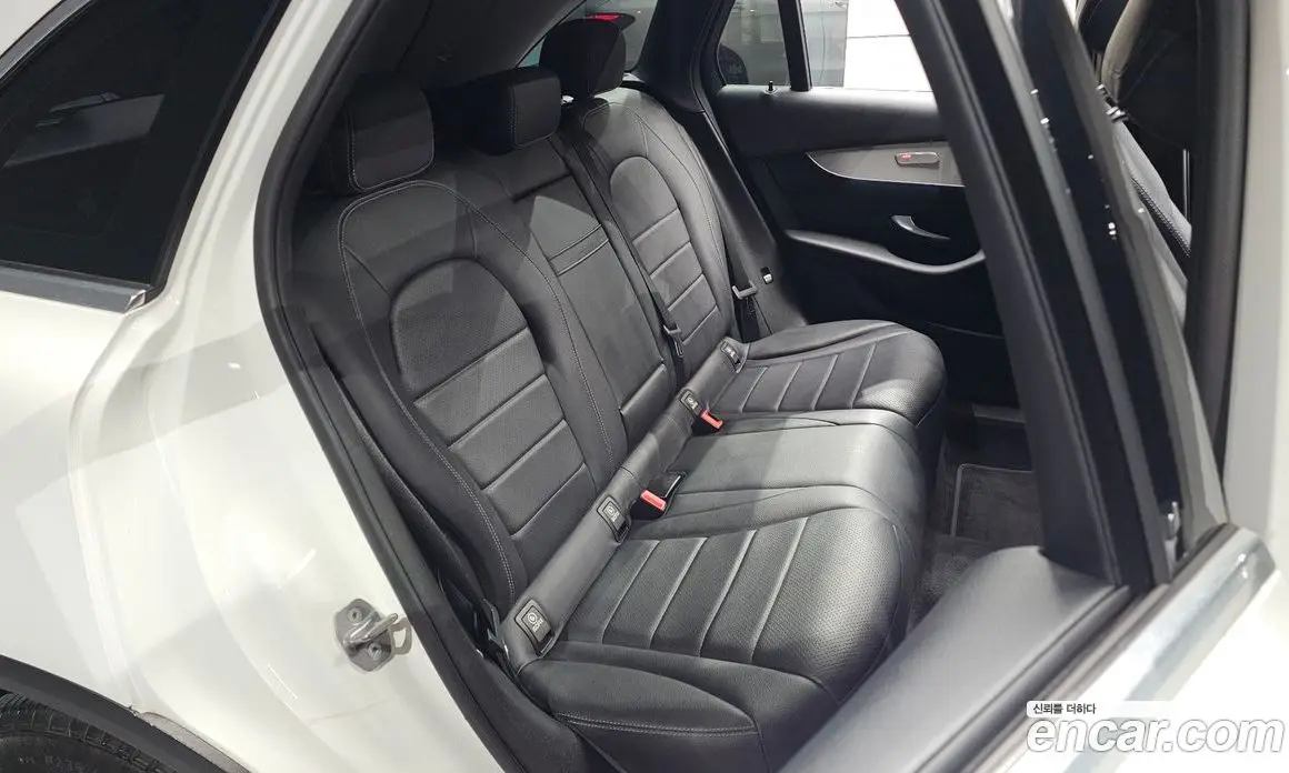 Mercedes-Benz GLC-Class 2018 2.1 автомат (гидро), фото 16 Mercedes-Benz GLC-Class 2018 2.1 автомат (гидро), фото 16