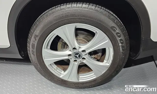 Mercedes-Benz GLC-Class 2018 2.1 автомат (гидро), миниатюра 6 Mercedes-Benz GLC-Class 2018 2.1 автомат (гидро), миниатюра 6