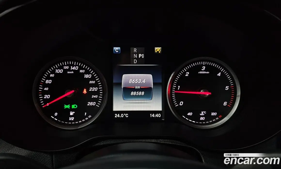 Mercedes-Benz GLC-Class 2018 2.1 автомат (гидро), фото 10 Mercedes-Benz GLC-Class 2018 2.1 автомат (гидро), фото 10