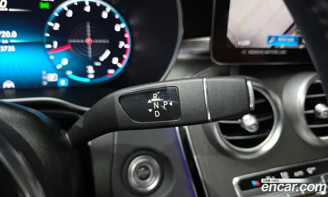 Mercedes-Benz GLC-Class 2022 2.0 автомат (гидро), миниатюра 12