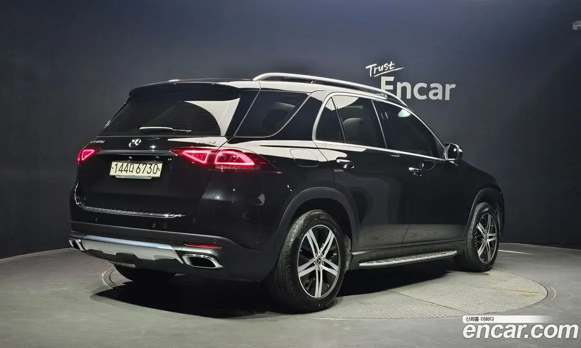 Mercedes-Benz GLE-Class 2020 1.9 автомат (гидро), фото 1 Mercedes-Benz GLE-Class 2020 1.9 автомат (гидро), фото 1