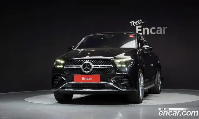 Mercedes-Benz GLE-Class 2023 3.0 автомат (гидро), миниатюра 3