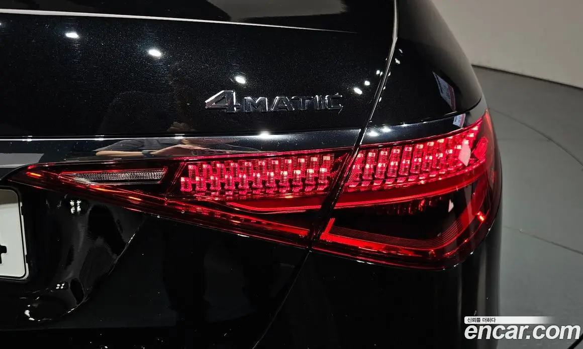 Mercedes-Benz S-Class 2022 4.0 автомат (гидро), фото 9