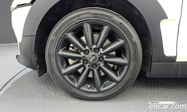 Mini Clubman 2020 2.0 автомат (гидро), миниатюра 5