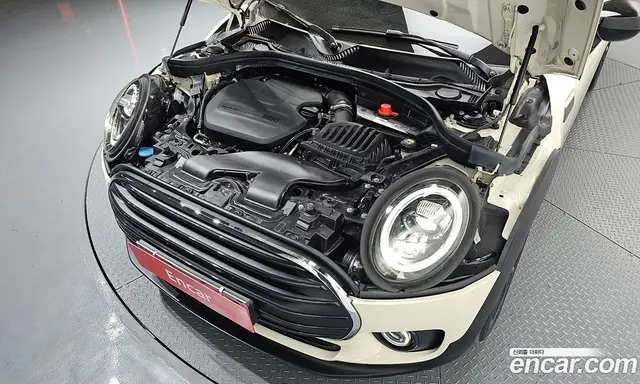 Mini Clubman 2020 2.0 автомат (гидро), миниатюра 6