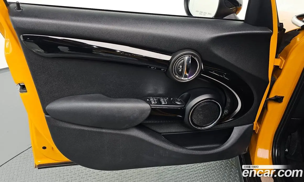 Mini Cooper 2015 1.5 автомат (гидро), фото 13