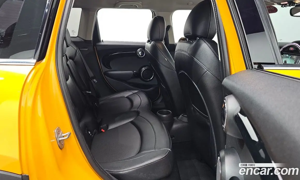 Mini Cooper 2015 1.5 автомат (гидро), фото 17