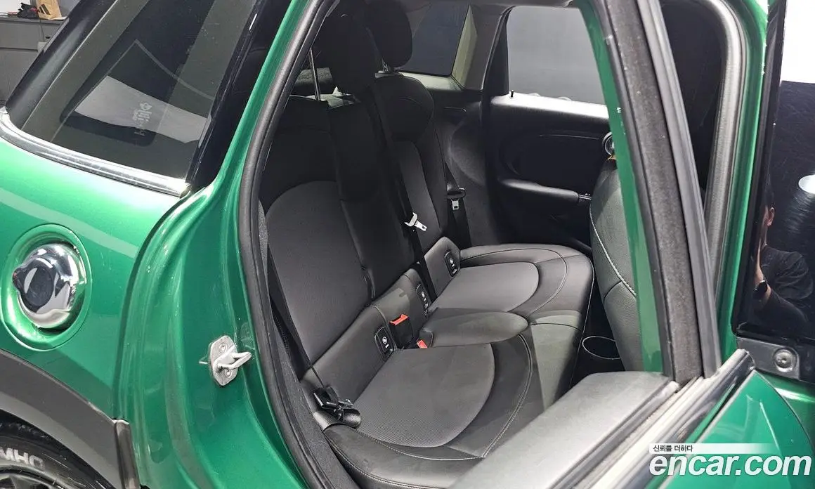 Mini Cooper 2019 2.0 автомат (гидро), фото 16