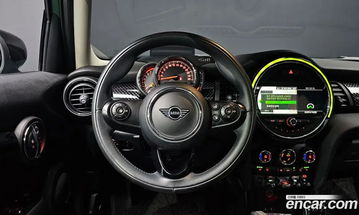 Mini Cooper 2019 2.0 автомат (гидро), фото 19