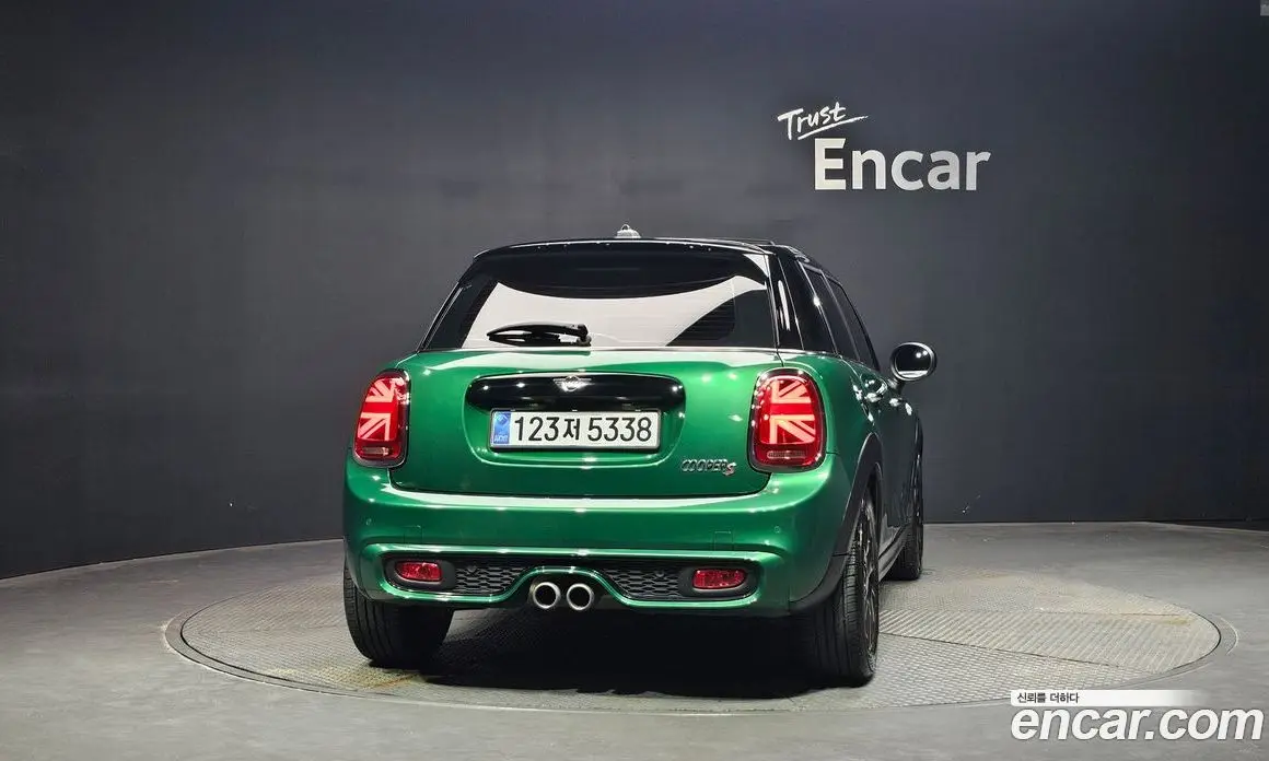Mini Cooper 2019 2.0 автомат (гидро), фото 3