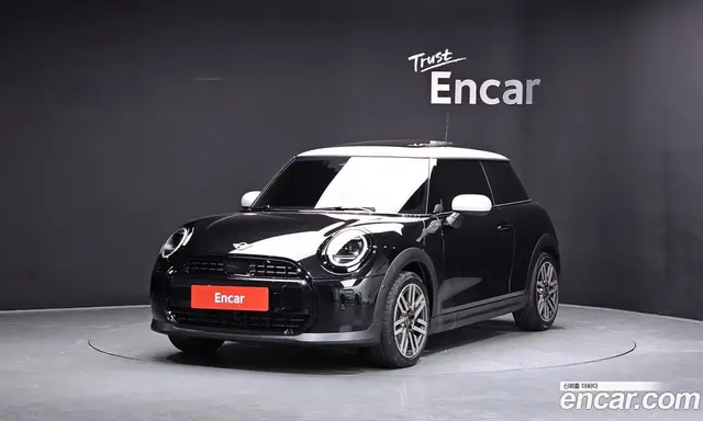 Mini Cooper, 2025, 2 165 км