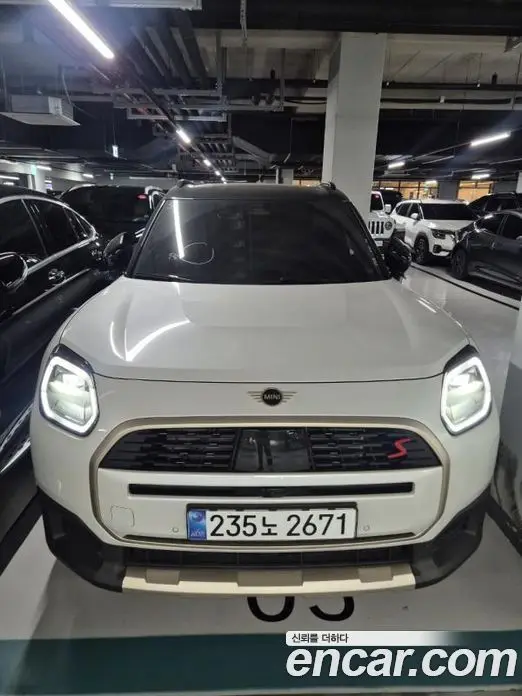 Mini Countryman, 2025, 8 005 км Mini Countryman, 2025, 8 005 км