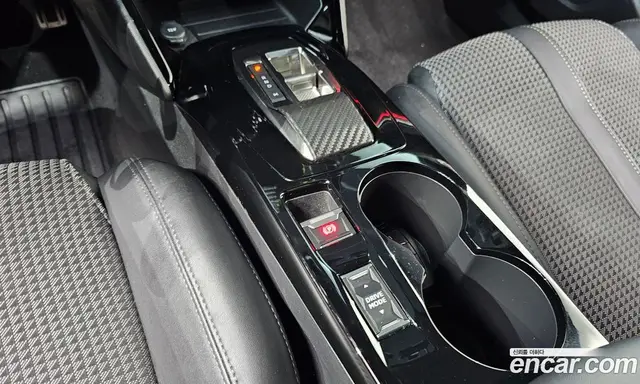 Peugeot 2008 2023 1.5 автомат (гидро), миниатюра 12