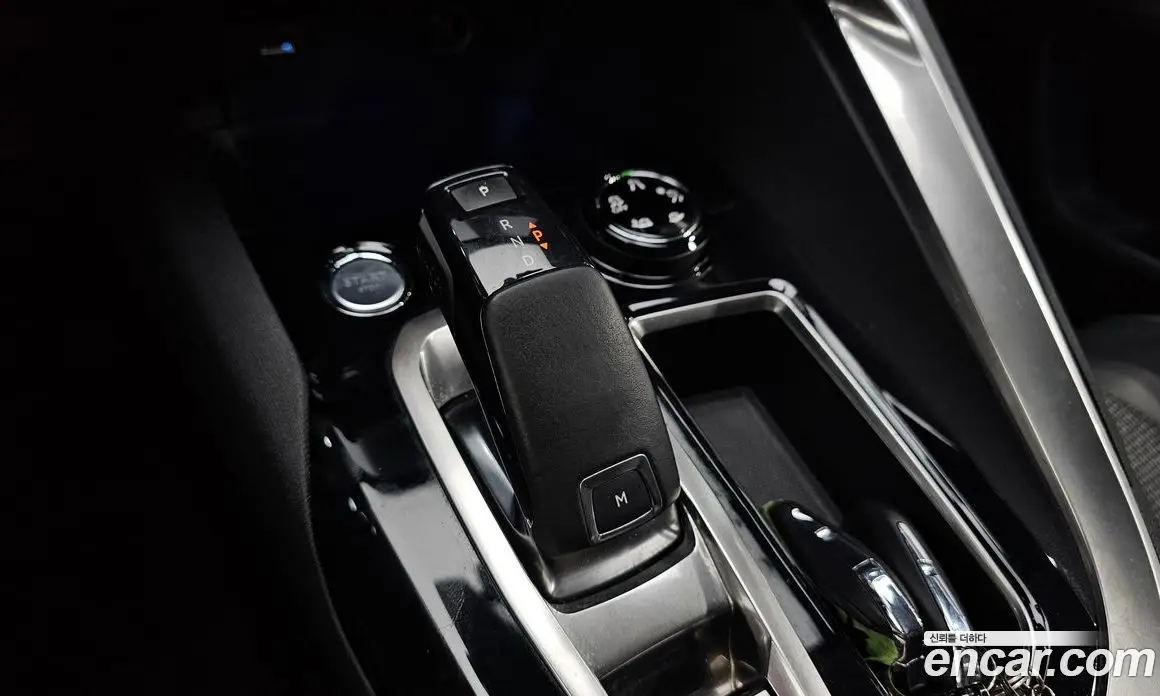 Peugeot 5008 2018 1.6 автомат (гидро), фото 11 Peugeot 5008 2018 1.6 автомат (гидро), фото 11
