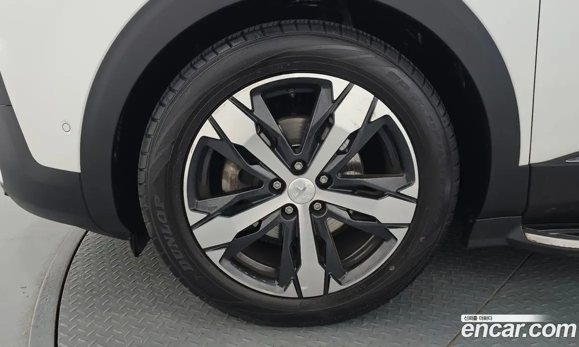 Peugeot 5008 2018 1.6 автомат (гидро), фото 4 Peugeot 5008 2018 1.6 автомат (гидро), фото 4