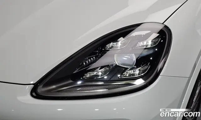 Porsche Cayenne 2020 3.0 автомат (гидро), миниатюра 7