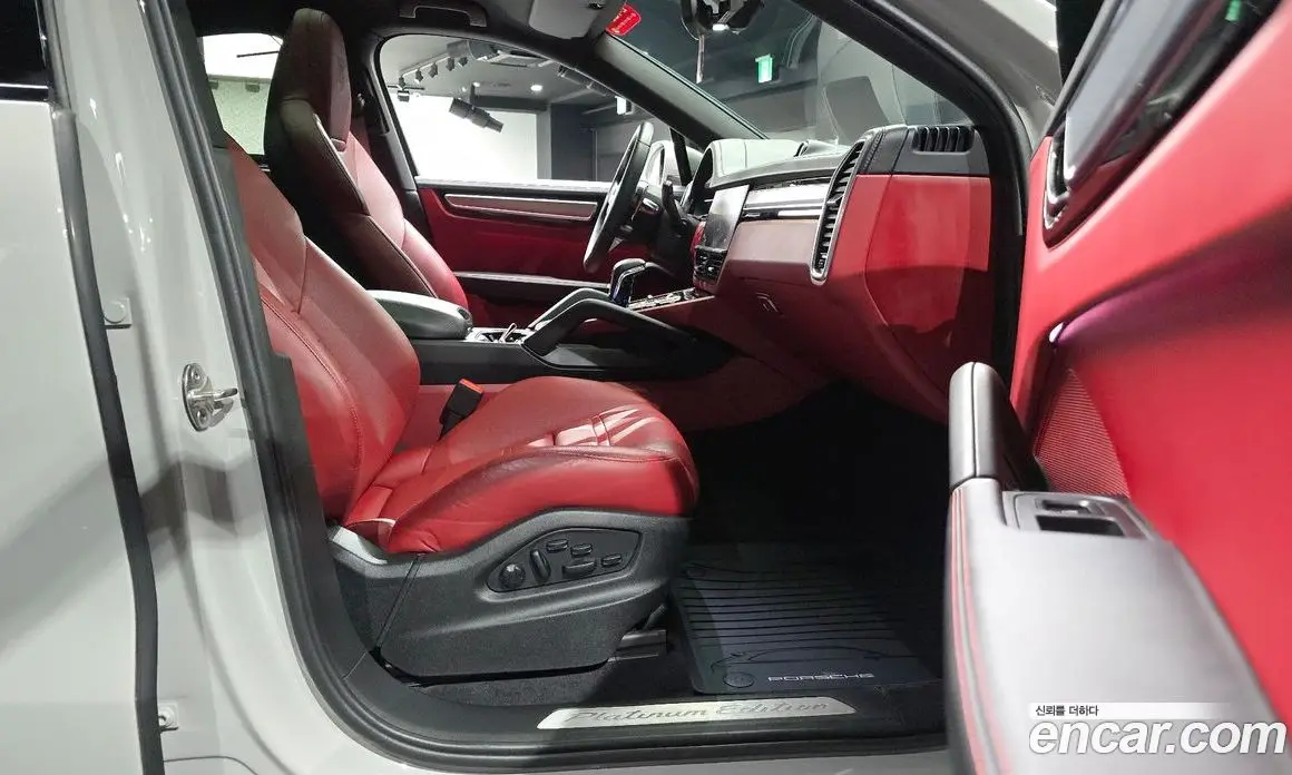 Porsche Cayenne 2023 3.0 автомат (гидро), фото 15