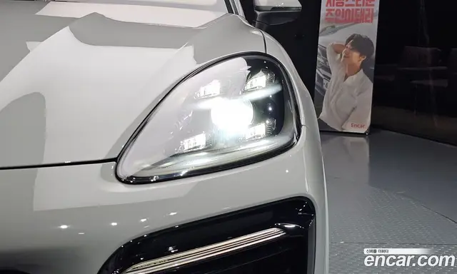 Porsche Cayenne 2023 3.0 автомат (гидро), миниатюра 7