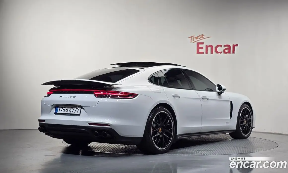 Porsche Panamera 2019 4.0 автомат (гидро), фото 2 Porsche Panamera 2019 4.0 автомат (гидро), фото 2