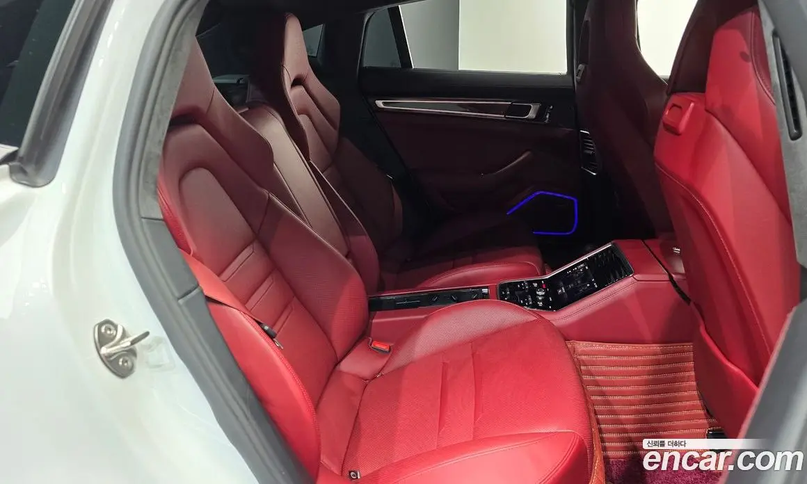Porsche Panamera 2019 4.0 автомат (гидро), фото 17 Porsche Panamera 2019 4.0 автомат (гидро), фото 17