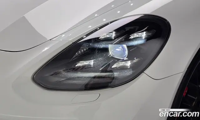 Porsche Panamera 2019 4.0 автомат (гидро), миниатюра 8 Porsche Panamera 2019 4.0 автомат (гидро), миниатюра 8