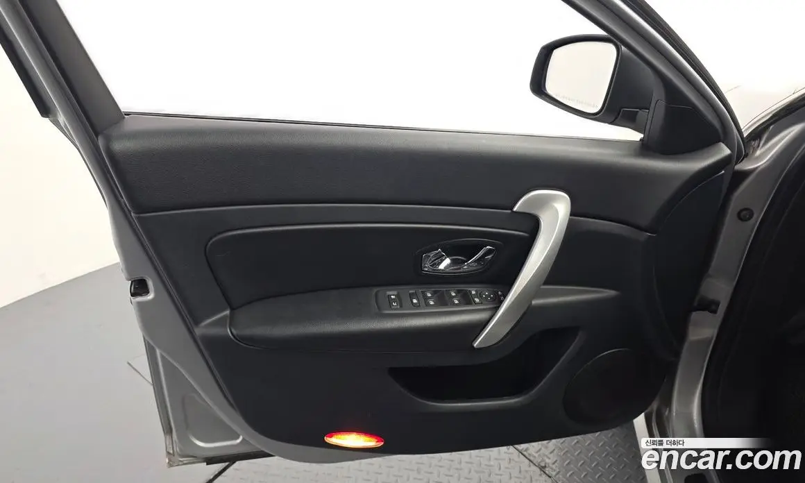 Renault (Samsung) SM5 2018 2.0 автомат (гидро), фото 14 Renault (Samsung) SM5 2018 2.0 автомат (гидро), фото 14