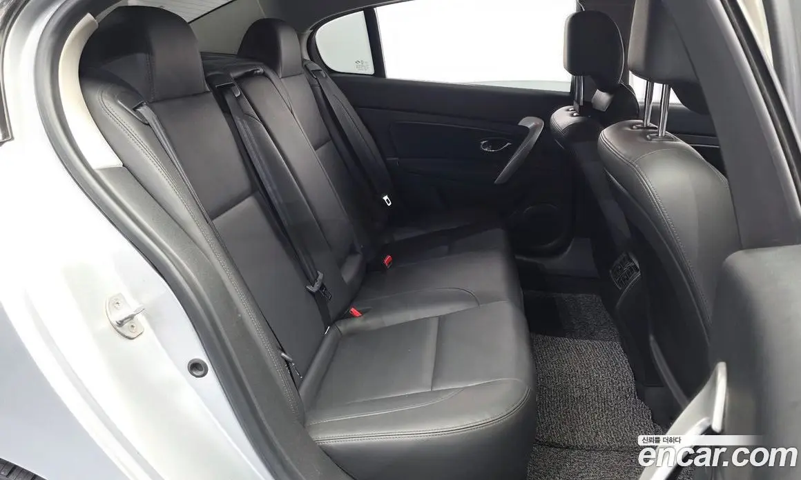 Renault (Samsung) SM5 2018 2.0 автомат (гидро), фото 17 Renault (Samsung) SM5 2018 2.0 автомат (гидро), фото 17